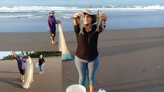 WHEN YOU GET UP EARLY THE FISH ARE VERY SMALL LOOK 🐠🐟🐟😱