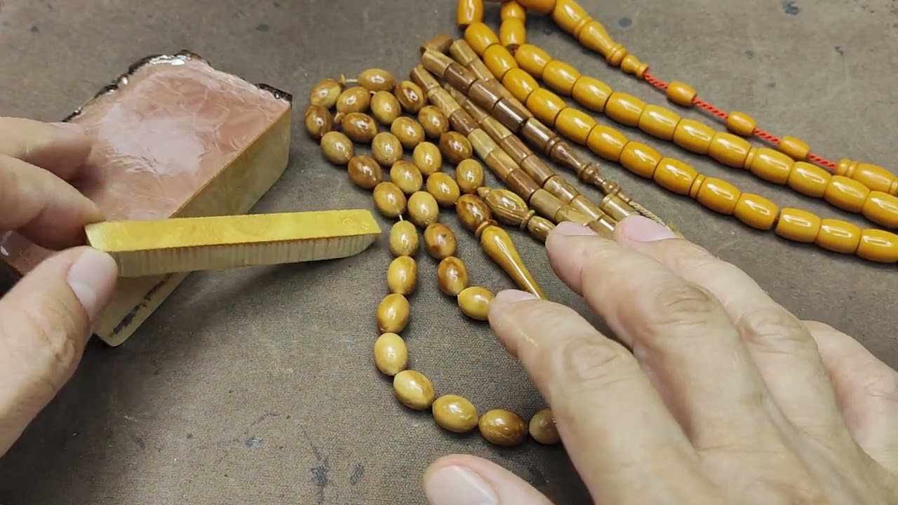 Tesbihime ceviz yağı ve bebe yağı sürdüm, keyif...