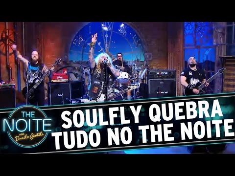 The Noite (06/04/16) - Soulfly quebra tudo no palco do The Noite
