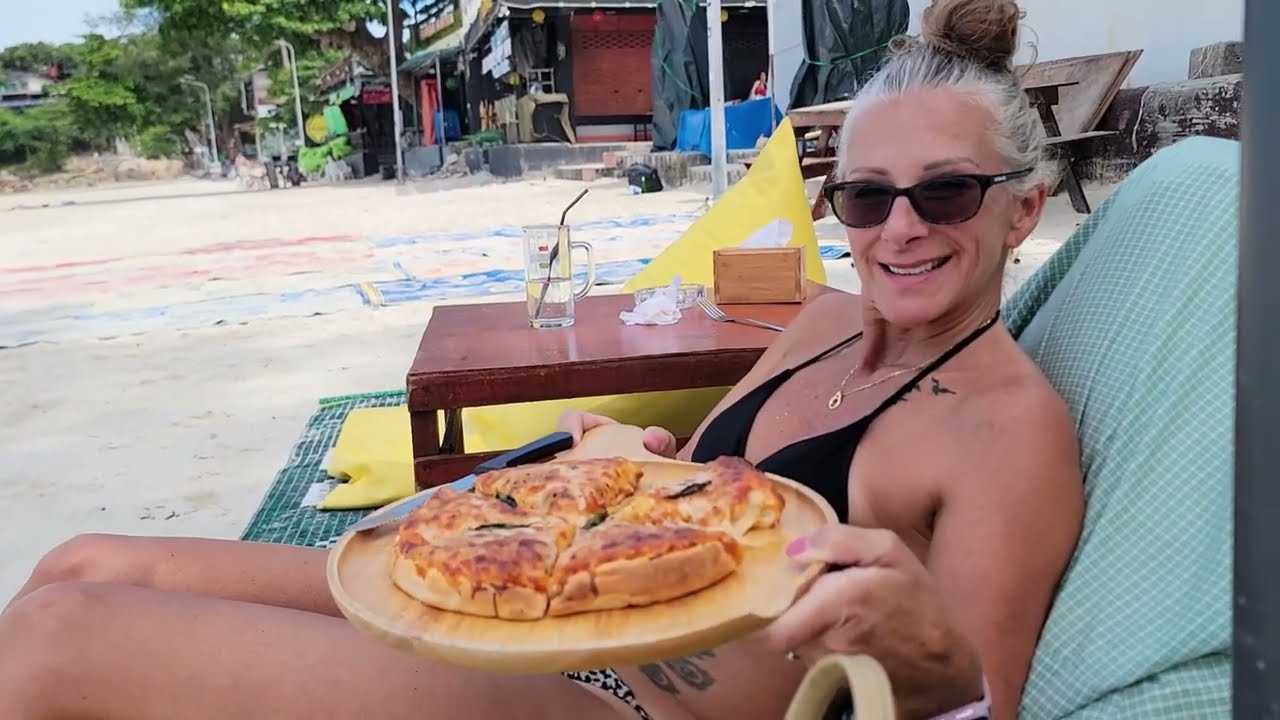 Raad Hin Beach - Is This The Best Beach on Koh Phangan - Scooter Tour of Koh Phangan