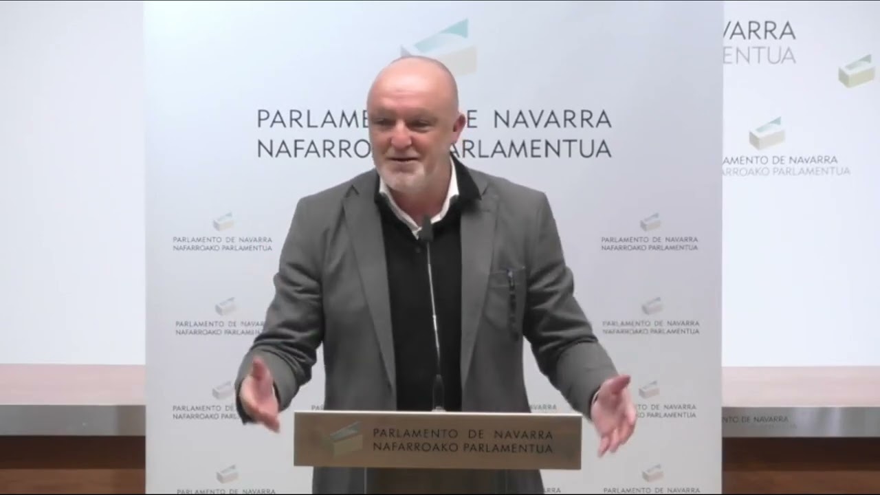 Rueda de prensa tras la mesa y junta de portavoces - Javier Esparza (03/10/2025)