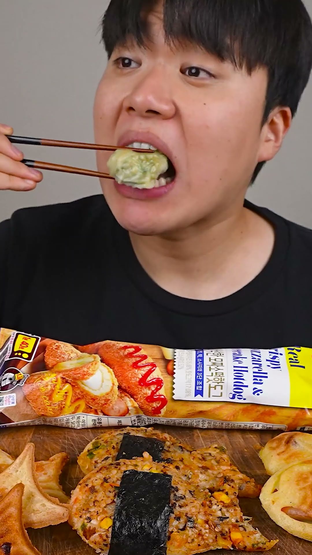 Fire noodle \u0026 tteokbokki \u0026 dumpling ??? #shorts
