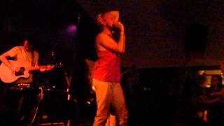 Download Lagu HERO HERO - Battery Charger MP3