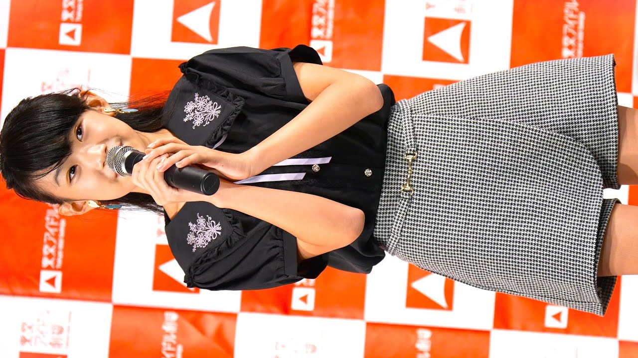 アイドル bun 夜の新大久保で🐈‍⬛🌙 カバンもタイで買ったの！ 可愛いでしょฅ