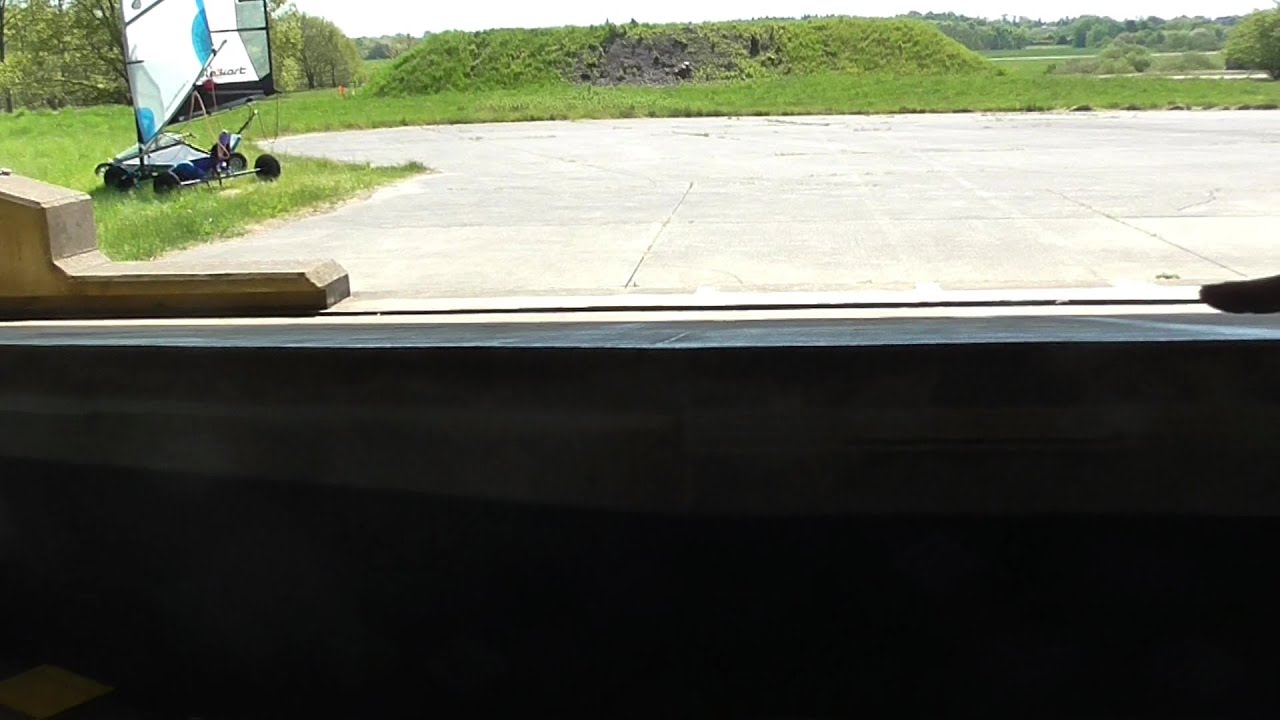 Flyvestation Værløse. Fly shelterne. 2016.