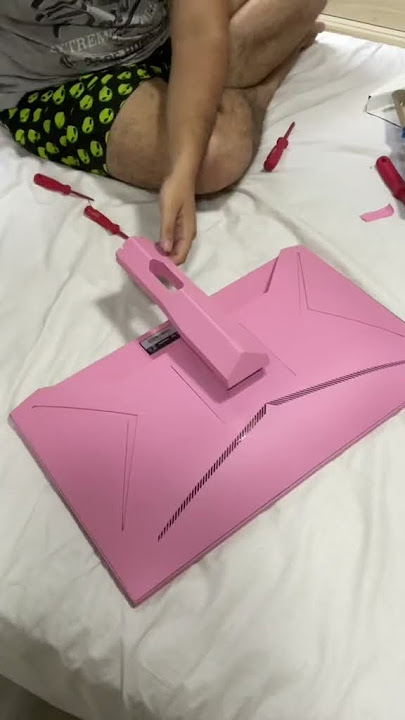 Pintei o MONITOR da minha namorada de ROSA #pinksetup #shorts #gaming