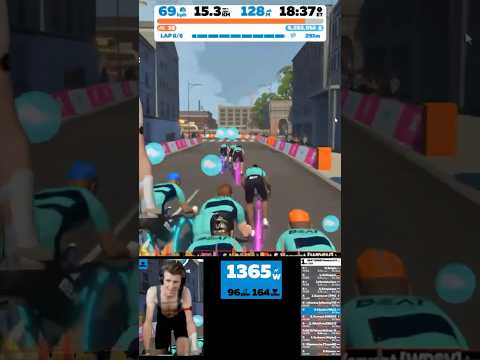 Video: Se: Zwift-rytter afskærer over 9000 konkurrenter for at opnå en professionel cykelkontrakt