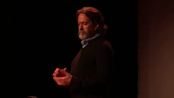 Good Writing Wins the Internet | Robert Kalm | TED...