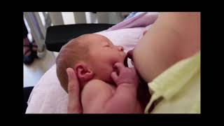 Breastfeeding 母乳喂奶 ぼにゅう Femme Allaitant Lactancia Materna Stillzeit Nuôi Con Bằng Sữa Mẹ