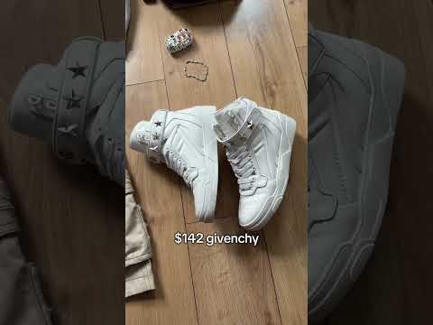 #rayycapalot #outfitideas #outfit #shoes #streetwear #fashionaccessories #jordans #sneakers #foryou