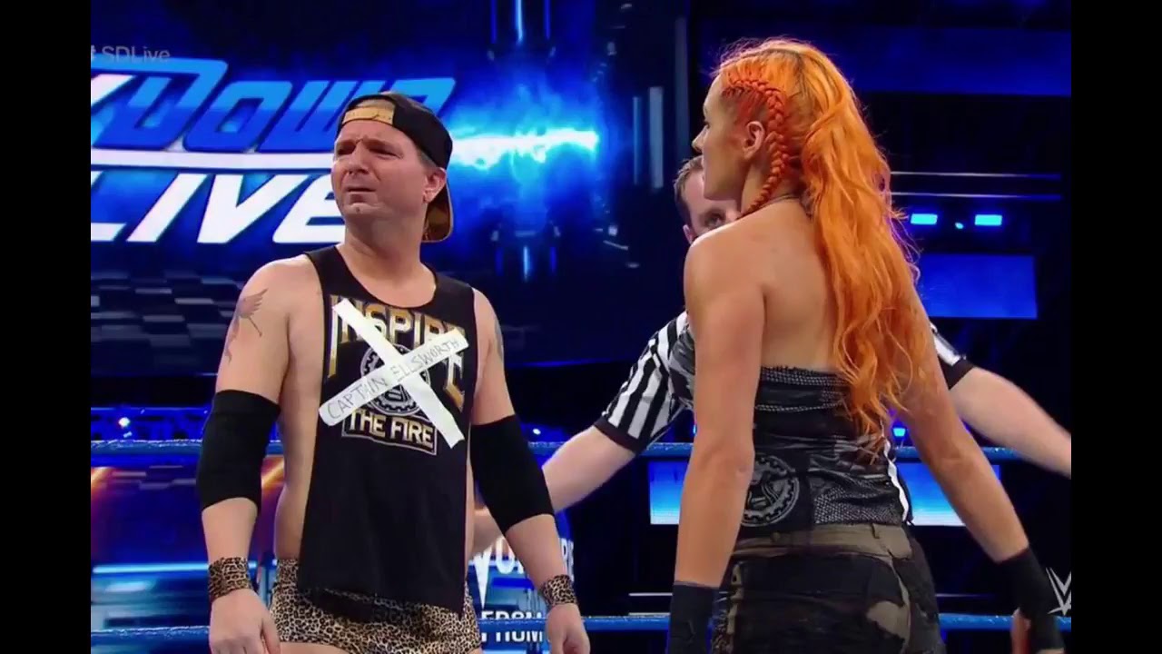 Carmella comes to the aid of James Ellsworth: SmackDown
