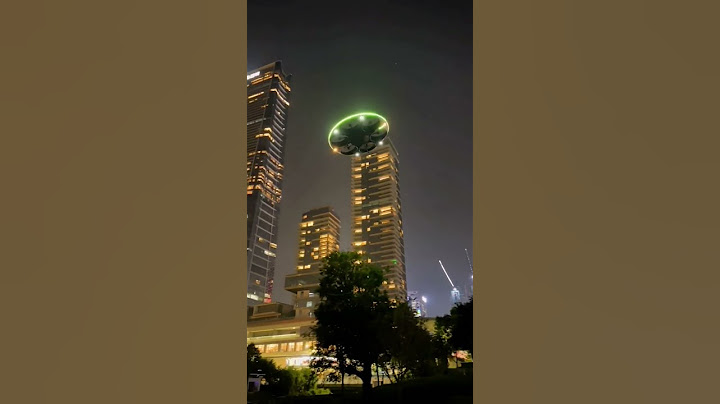 A vertical take-off and landing flying saucer manned aircraft flies in Shenzhen｜一款垂直起降飞碟载人飞行器在深圳飞行