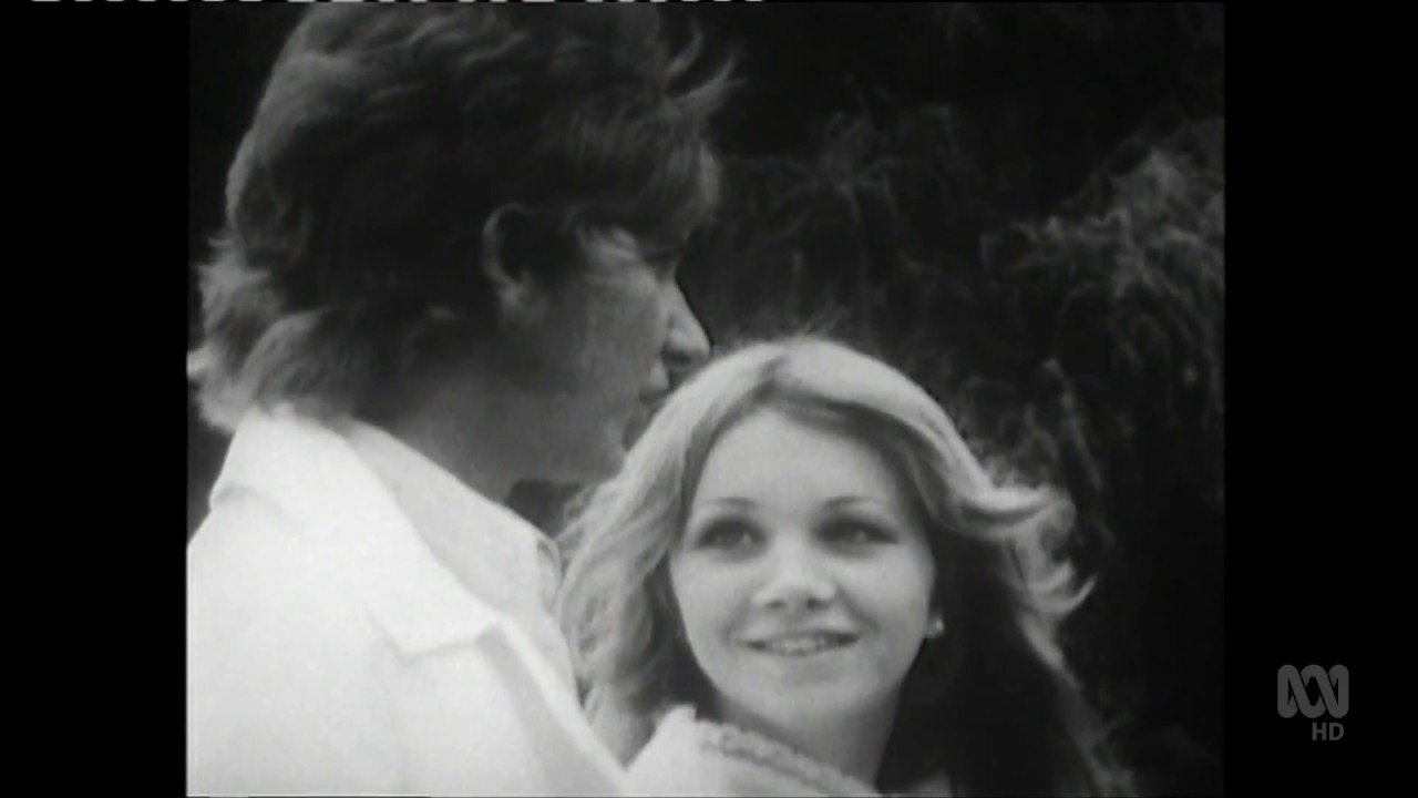 Julia - Ted Mulry (HD)