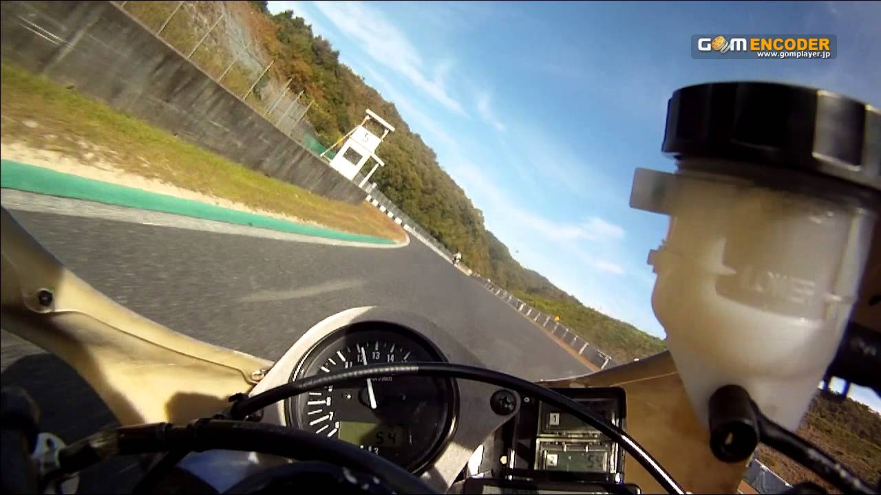 121104 岡山国際サーキット 2S枠　RGV-Γ250SPvsCBR600RR 異種格闘技戦（笑）