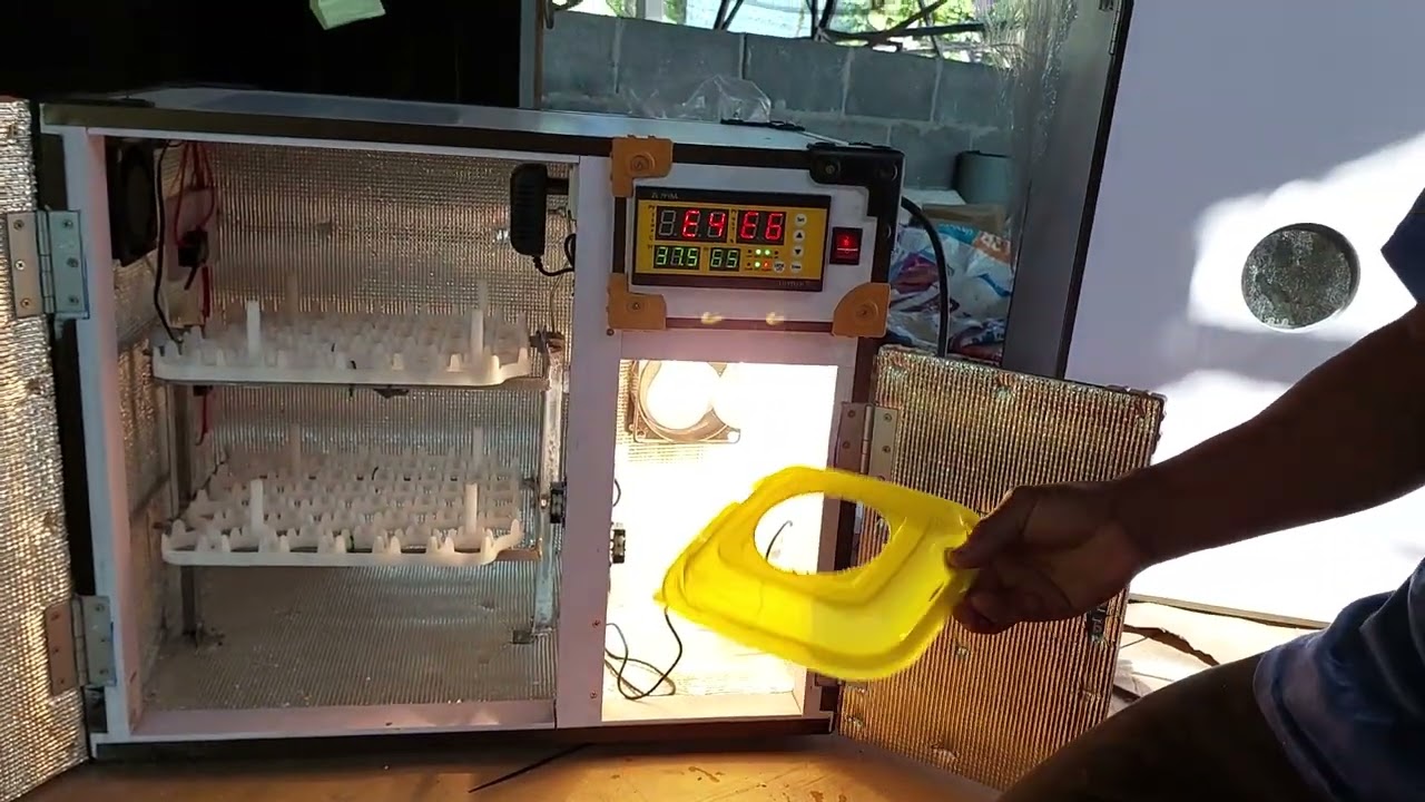 ตู้ฟักไข่ขนาดต่างๆสนใจโทร0860001941