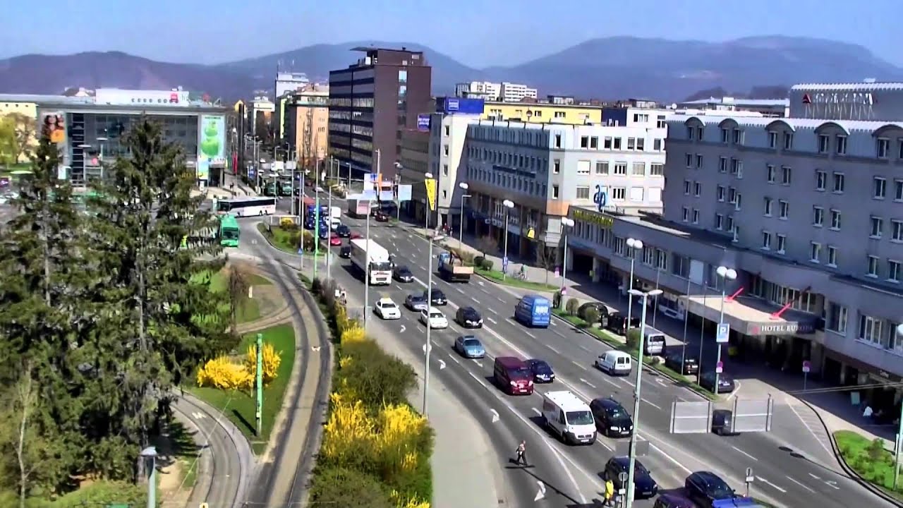Europlatz mit Gleisanlagen der Straßenbahn - Graz - 2010-04-07