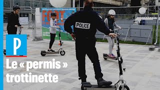 Paris: des policiers, profs de trottinettes