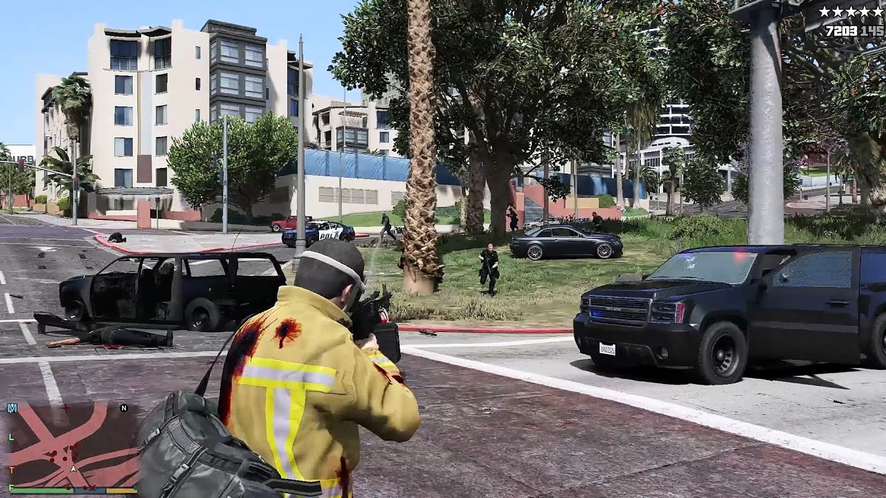 GTA 5 - Los Santos Police Station Massacre + Five Star Escape - YouTube