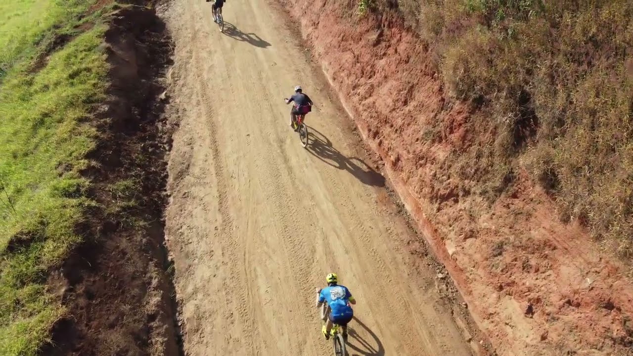 Caminho da Fé - Subindo a Luminosa ao lado do quebra-perna