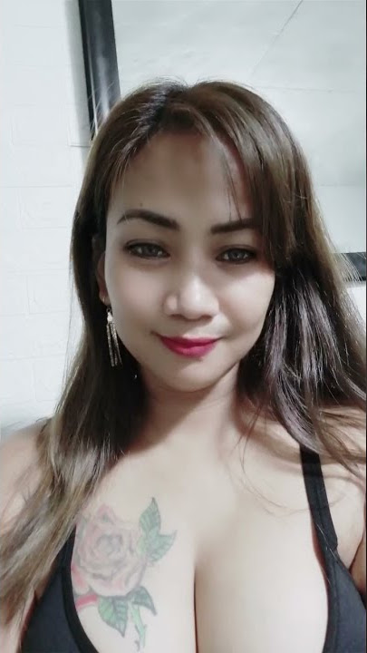 LIVE aku Suka Body Goyang #Mama #Muda Dance Vira #goyang bantal guling