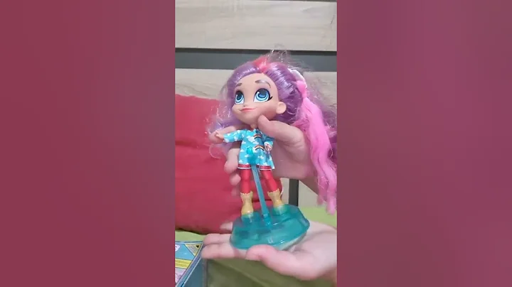 Hola amiguitos, os enseo algunos regalos.... pront...