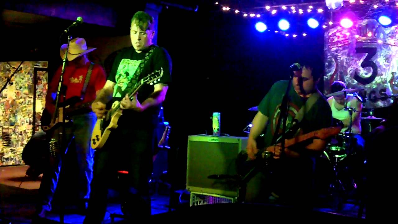 PIPE WRENCH FIGHT "Skin and Bone" 3 KINGS TAVERN 4/13/2012 YouTube