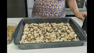 עוגת חלווה אגוזים ושוקולד ציפס