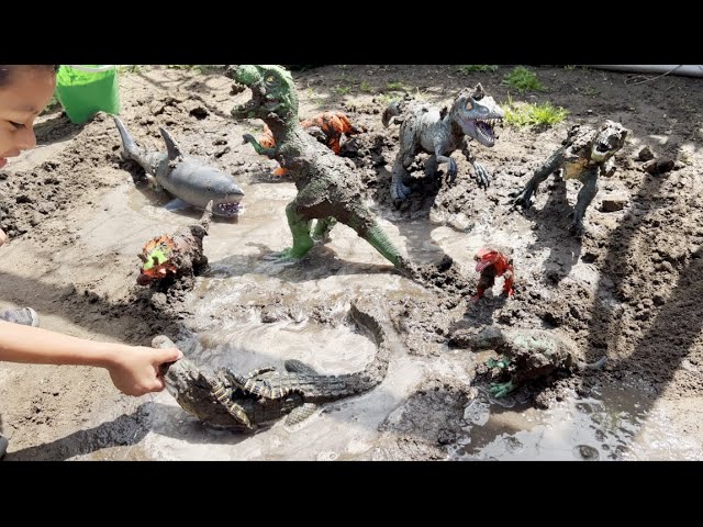 Giant Muddy Dinosaurs, Giant Shark, Giant Alligator  Get Washed In Bubbles Bath class=