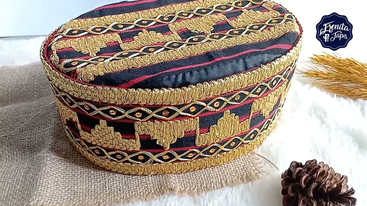 Peci Tapis Motif Jerat Tajuk Asli 