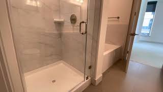 U Floor Plan: 2 bd / 2 ba