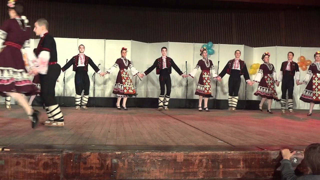 Ansambal Balgarche-Dobrudjanski tanc 12-04-2012.MTS