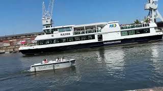Hanse Hanseschifffahrt￼ ￼(MS Hanse, das Panoramaschiff) legt in Lübeck an ASMR