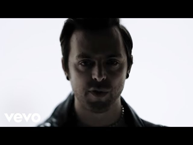 Bullet For My Valentine - Venom (Official Music Video)