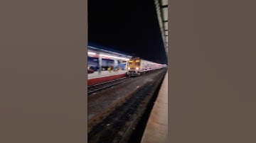 Fast & Furious Galloping Local Of Howrah Suburban | Howrah Barddhaman Main Line Super Local.