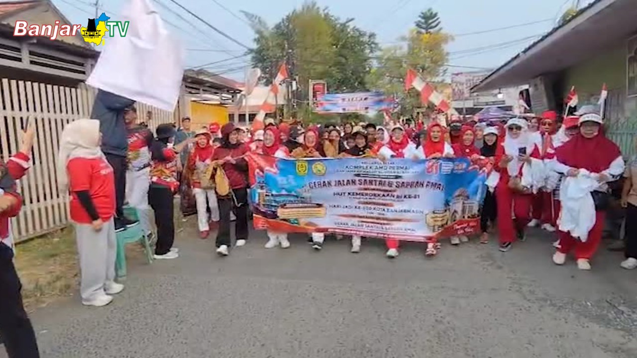 RIBUAN WARGA MERIAHKAN GERAK JALAN DAN SAPRAH AMAL
