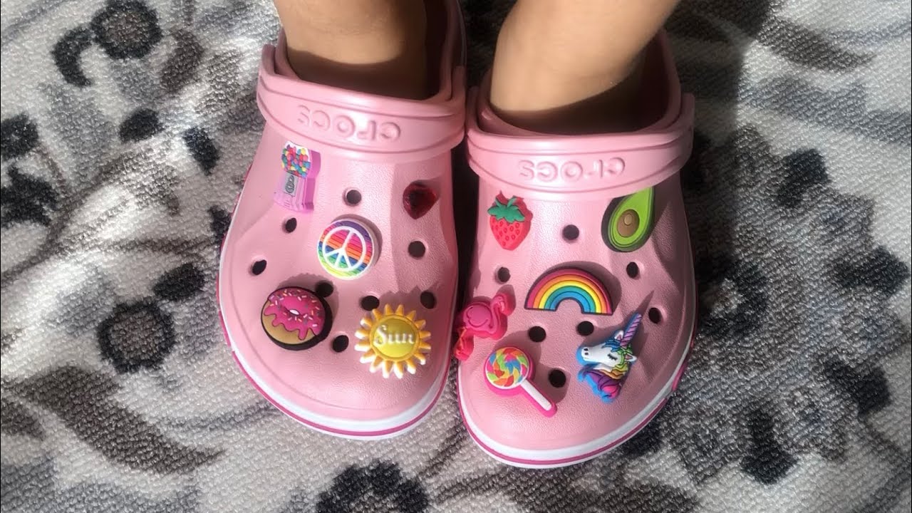 How to properly insert your Crocs Charms/Decor (My Experience) #howto #diy  #crocs 
