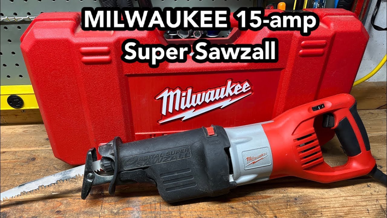 MILWAUKEE 15-amp Super Sawzall