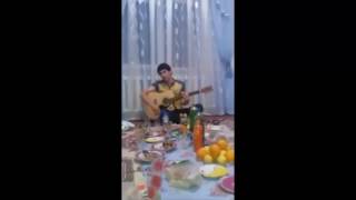 Turkmen gitara (Göwnüm geçdi ) Resimi