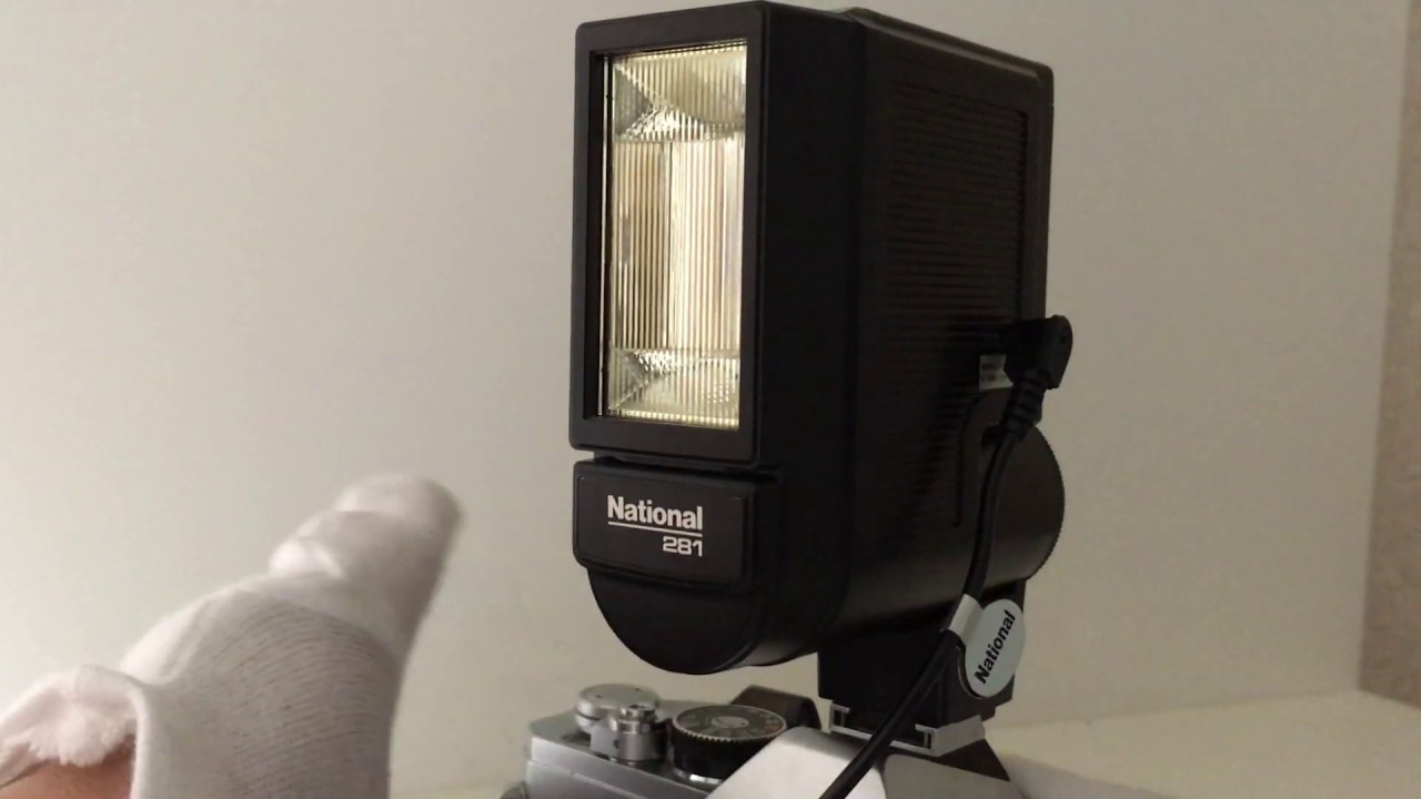 National 281 strobe for film cameras - YouTube