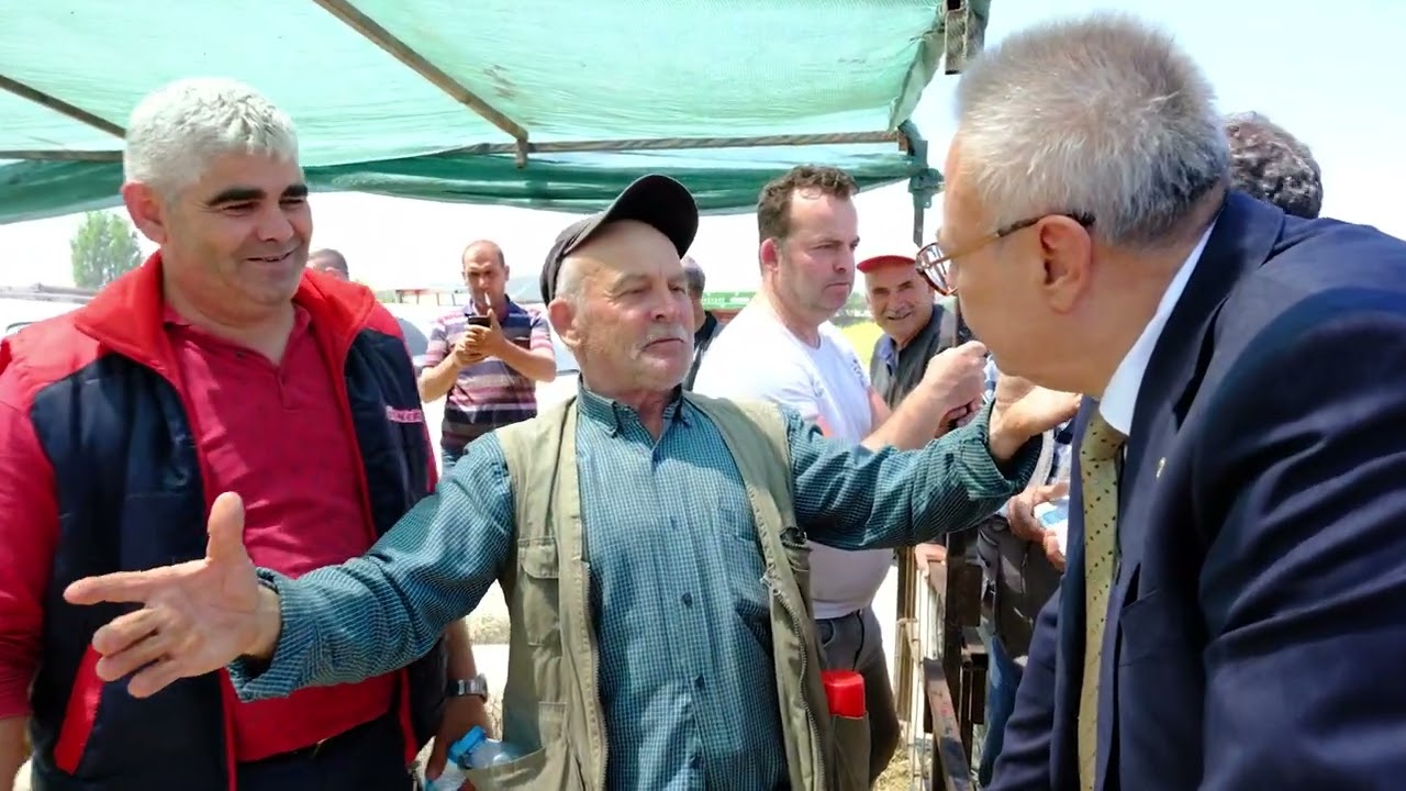 Arife Günü Kurban Pazarında Çifçimizi, Emeklimizi, ve Esnafımızı Ziyaret Ettik.