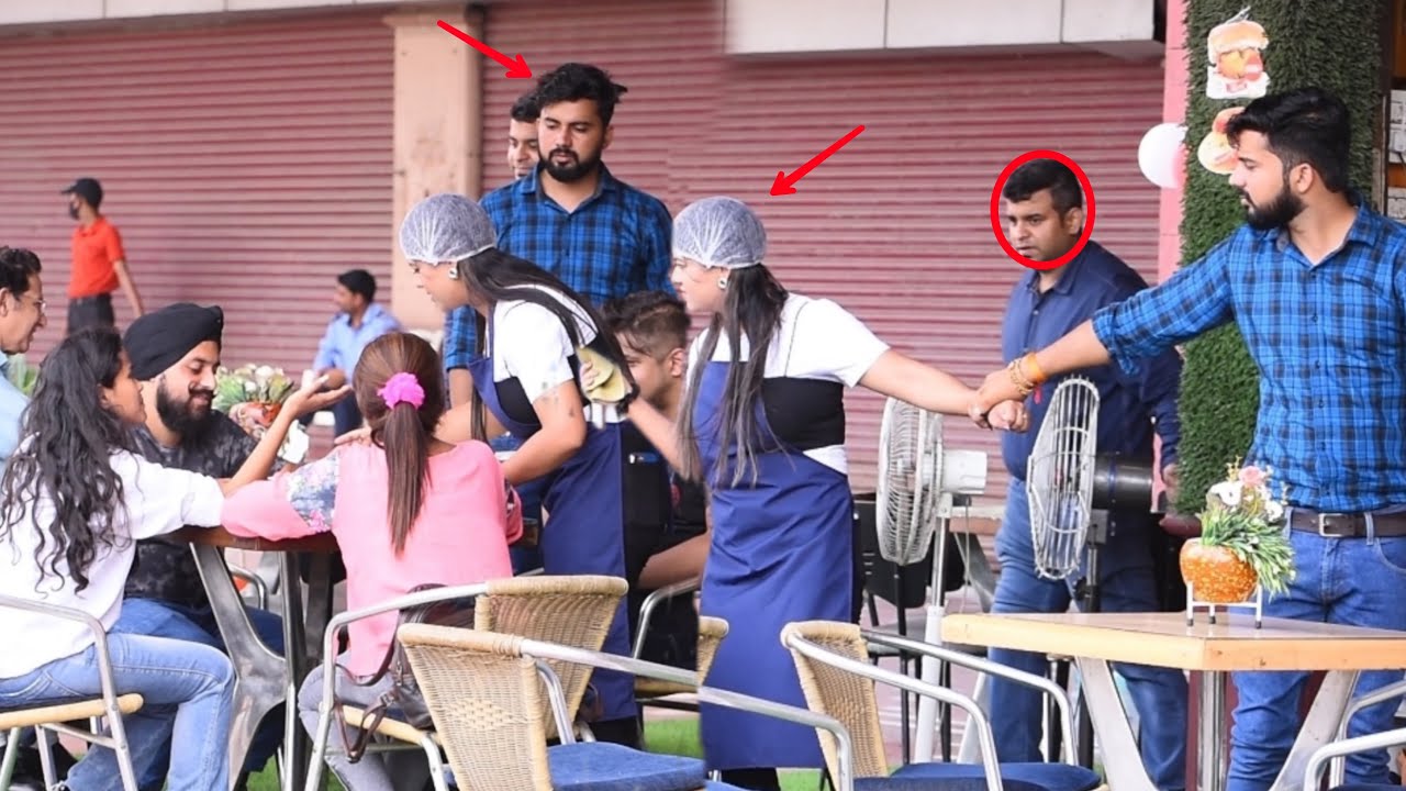 जब Boyfriend ने देखा वेटर का काम करते हुए फिर जो हुआ वह देखो || crazy sana khan ||