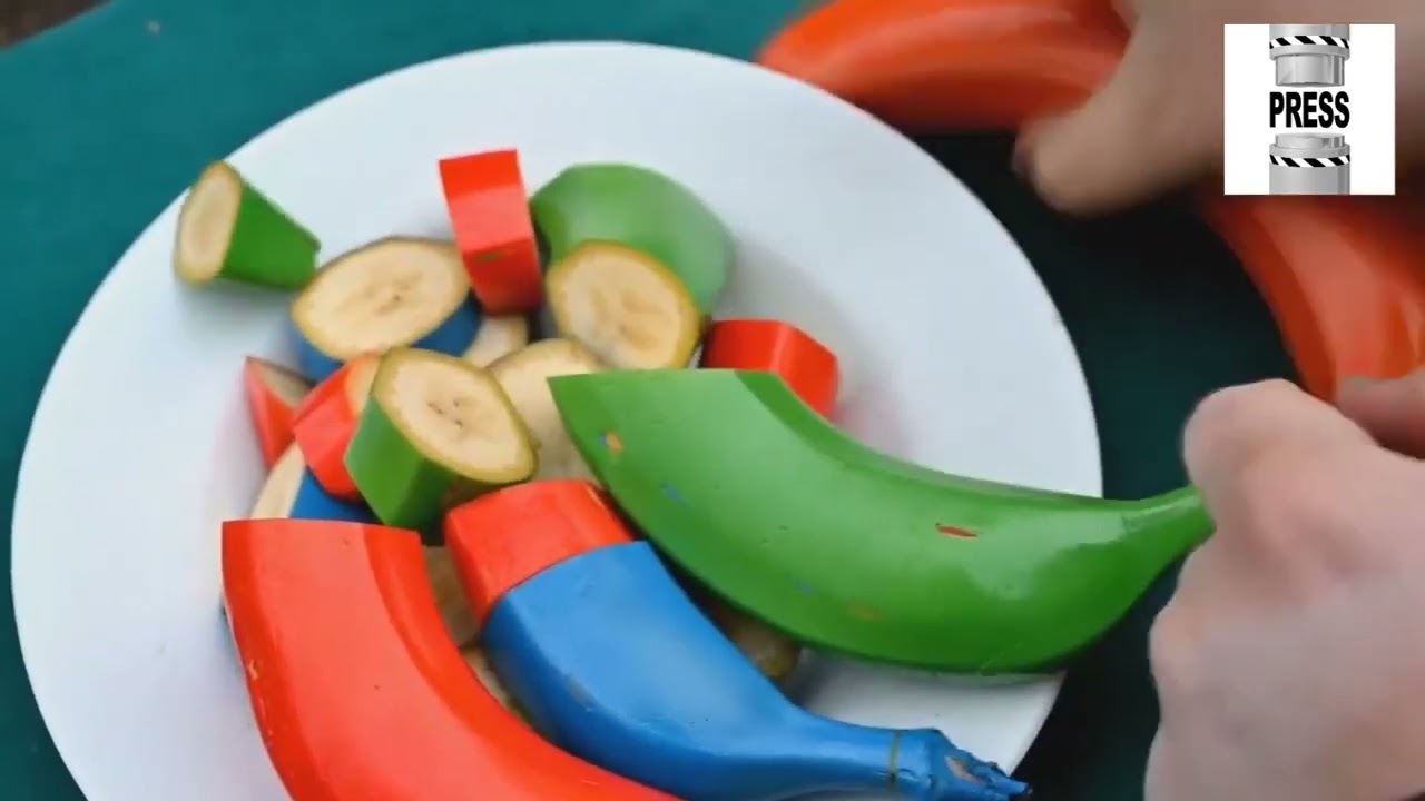 Funny Reverse -True or False Experiments-EXPERIMENT COLORFUL BANANA VS MEAT GRINDER