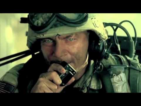 William Fichtner and Jason Isaacs in Black Hawk Do...