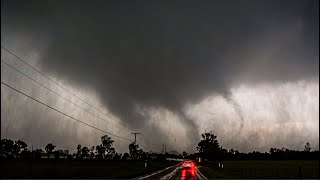 MONETT MULTI-VORTEX- Close Range Tornado Intercept.