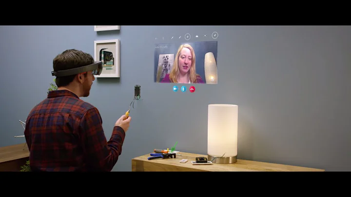 Microsoft HoloLens Skype calling