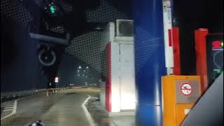 Gerbang tol terbanggi saat malam hari