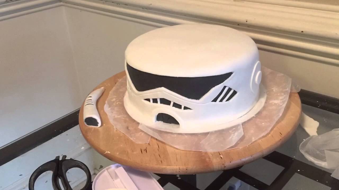 storm trooper birthday cake