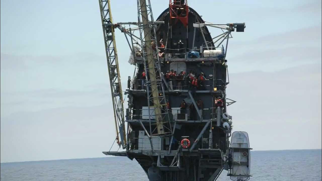 Ton ship. Ton ship. Нефтяной танкер prestige катастрофа. Затонувшие корабли. Ton ship.