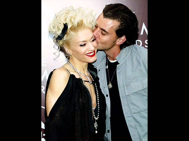Sleduj The Brian Setzer Orchestra feat. Gwen Stefani 'You're the boss' na YouTube Sleduj The Brian Setzer Orchestra feat. Gwen Stefani 'You're the boss' na YouTube
