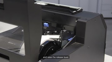 Easy loading with the Epson ColorWorks C6500